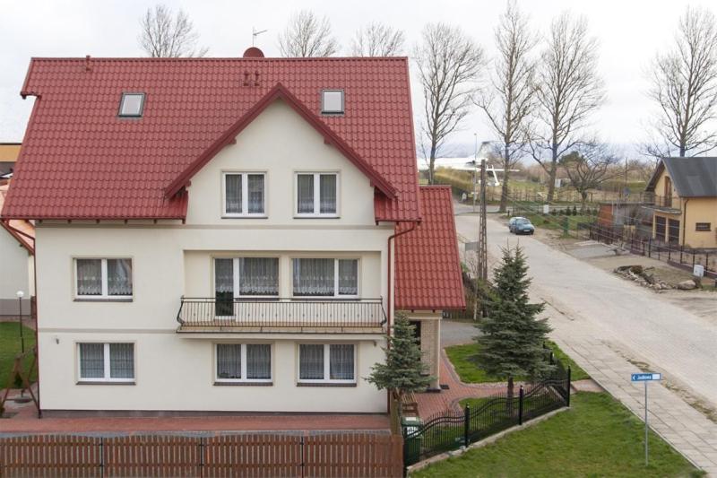 Domki I Pokoje -Blisko Morza - U Beaty - Chlapowo, Wladyslawowo Exterior photo